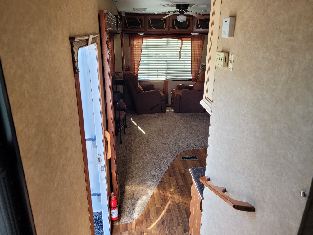 2011 Heartland Big Country BC 3250TS - Image 20