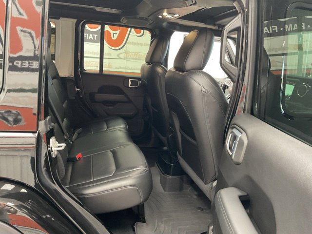 2022 Jeep Wrangler Unlimited Sahara Altitude - Image 25