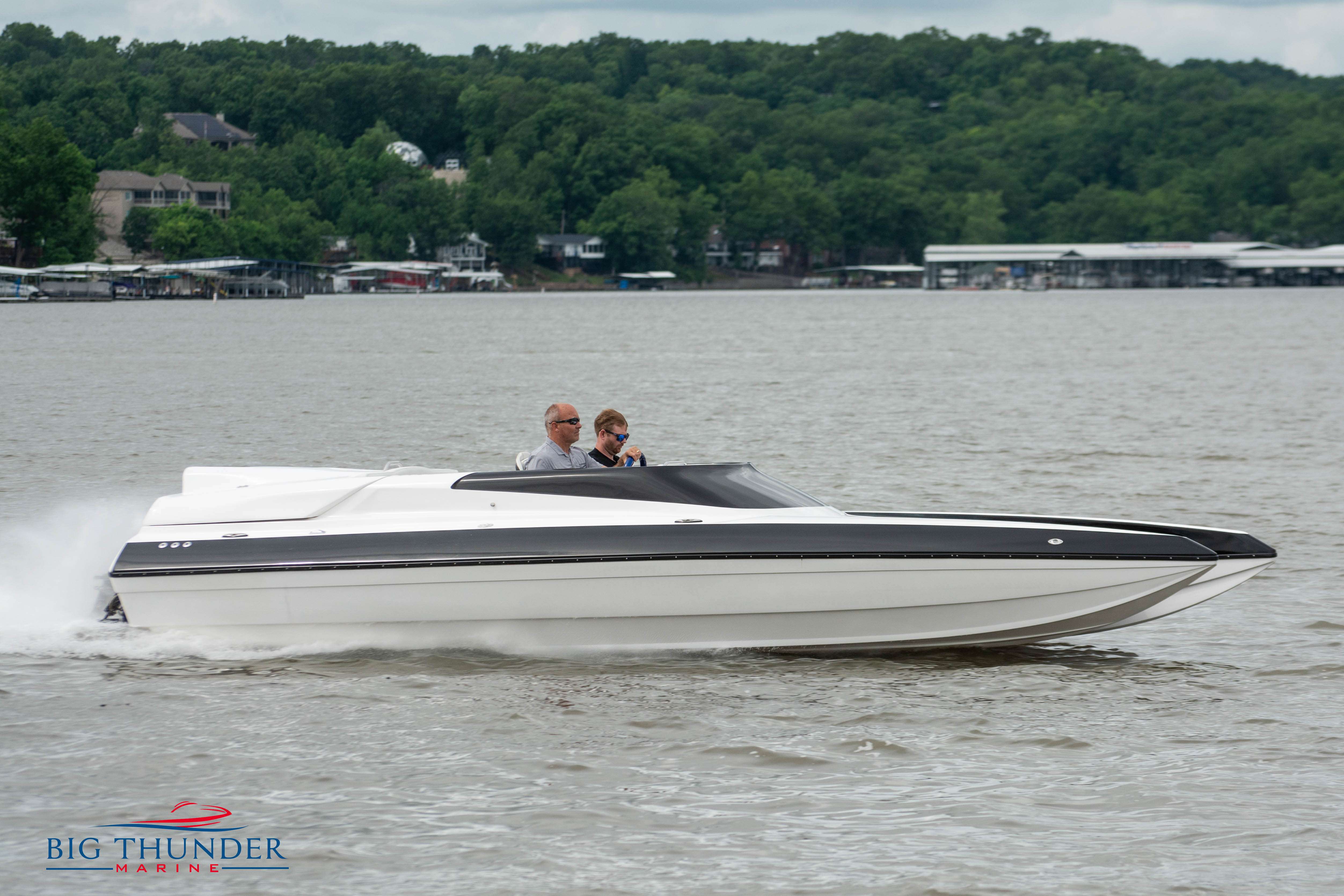 2019 Spectre Screaming Eagle 22 Talon - Image 2