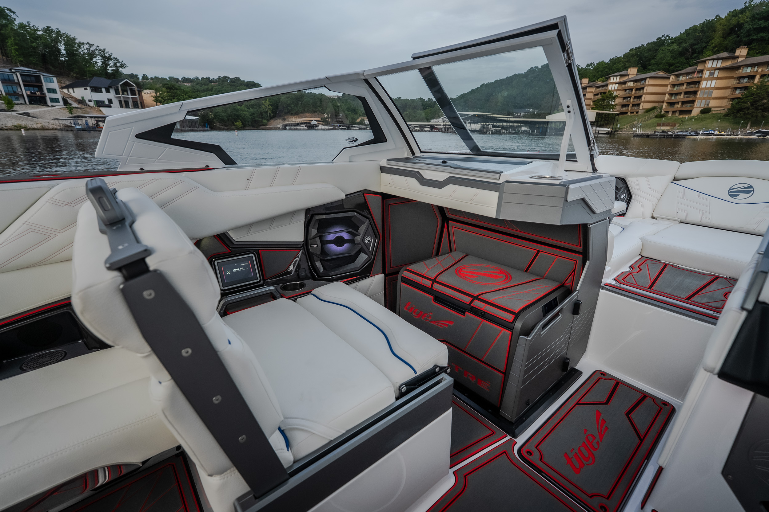 2027 Tigé  Ultré 25ZX  - Image 59
