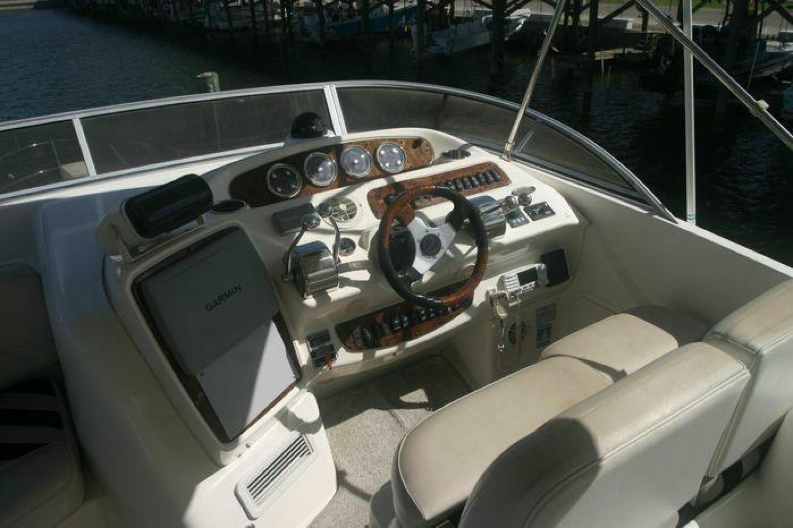 2005 Meridian 411 Sedan - Image 4