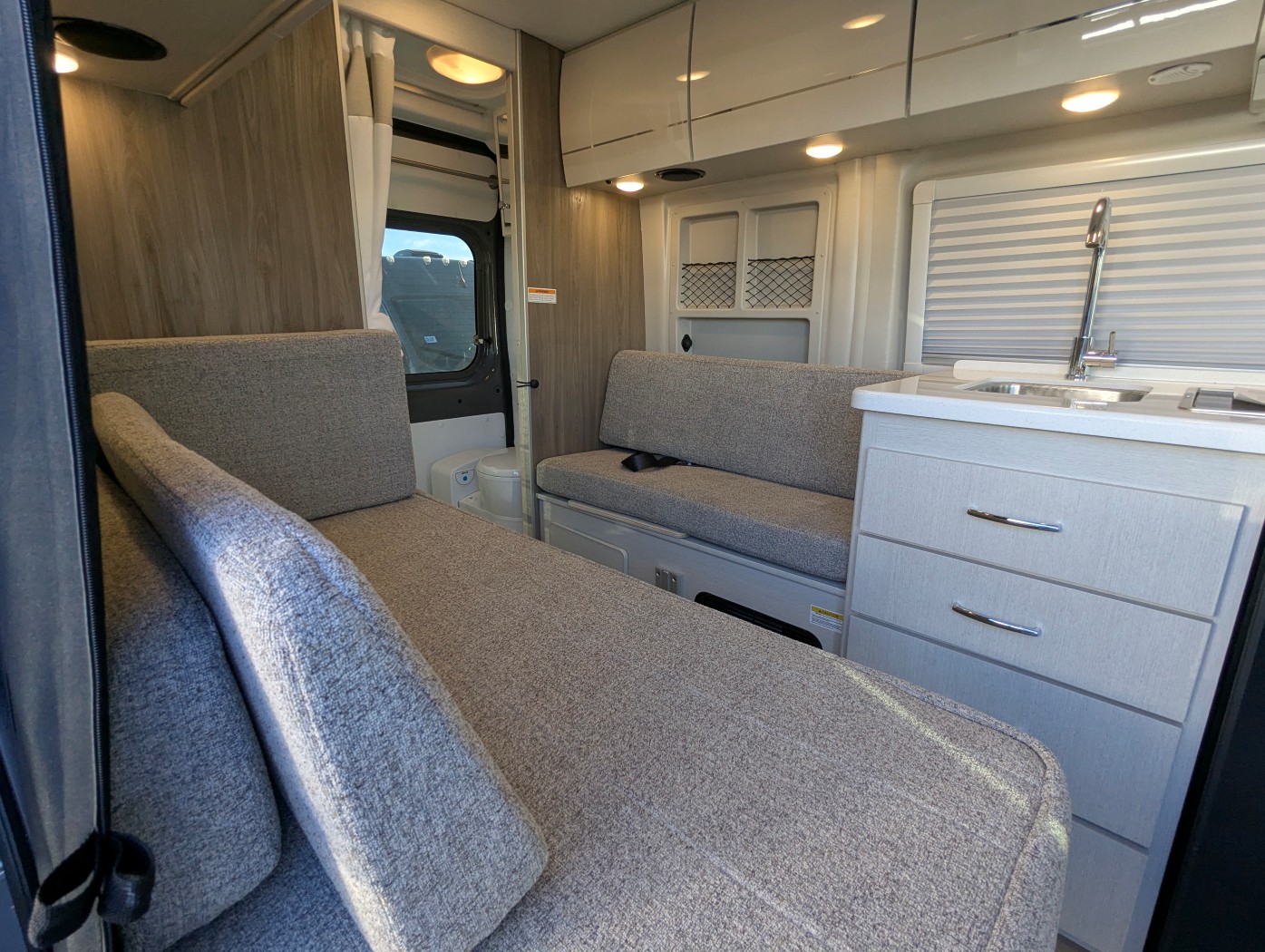 2026 Thor Motor Coach Rize 18G - Image 12