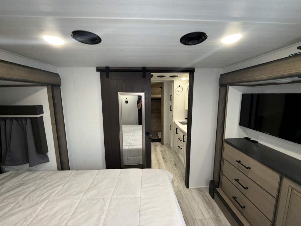 2024 Keystone MONTANA LEGECY 3901RK - Image 20