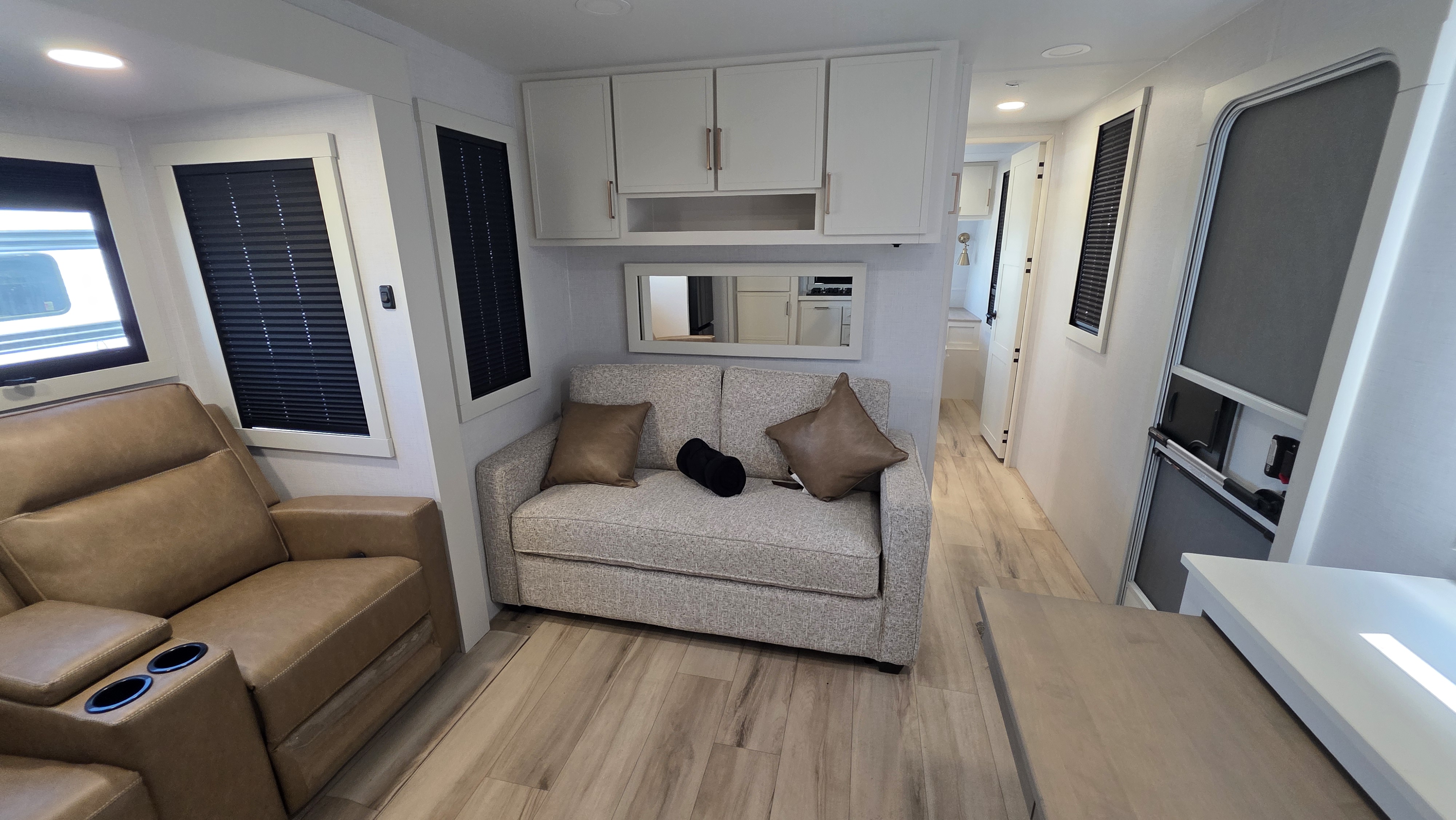 2025 BRINKLEY MODEL I 275 - Image 9