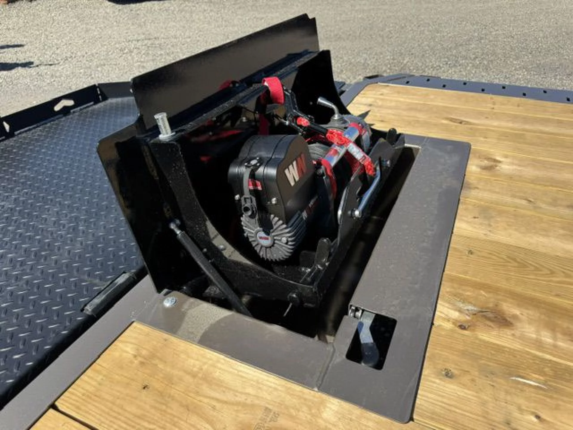 2026 DIAMOND C TRAILERS DIAMOND C HXD 207 L22X102 GVWR 15.5 - Image 7