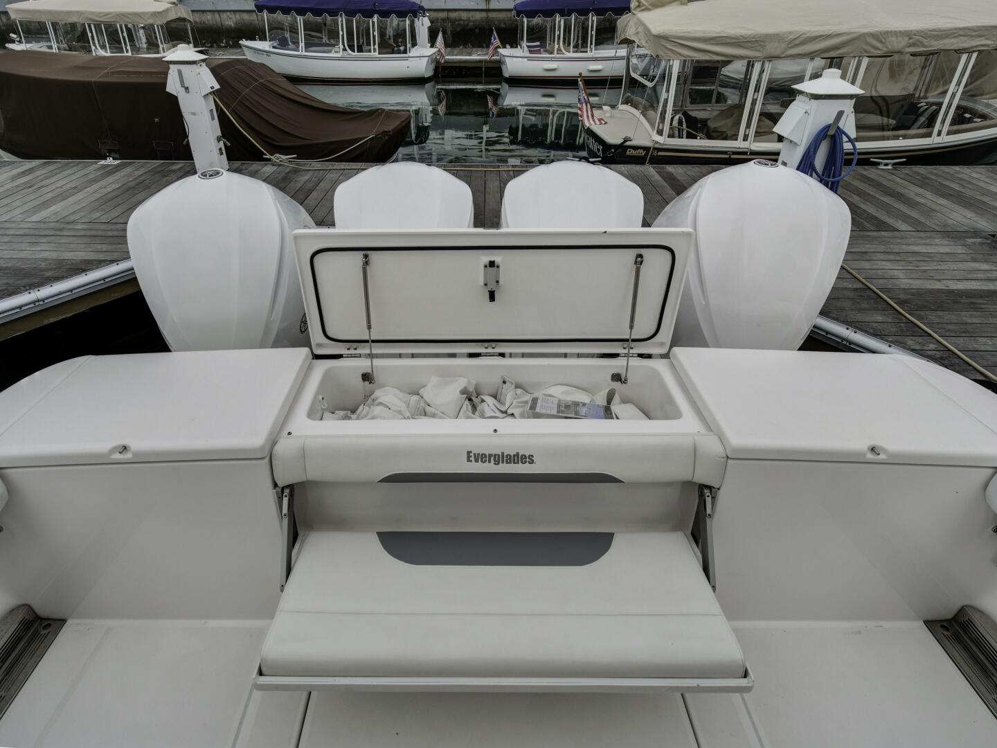 2015 Everglades 435 Center Console - Image 5