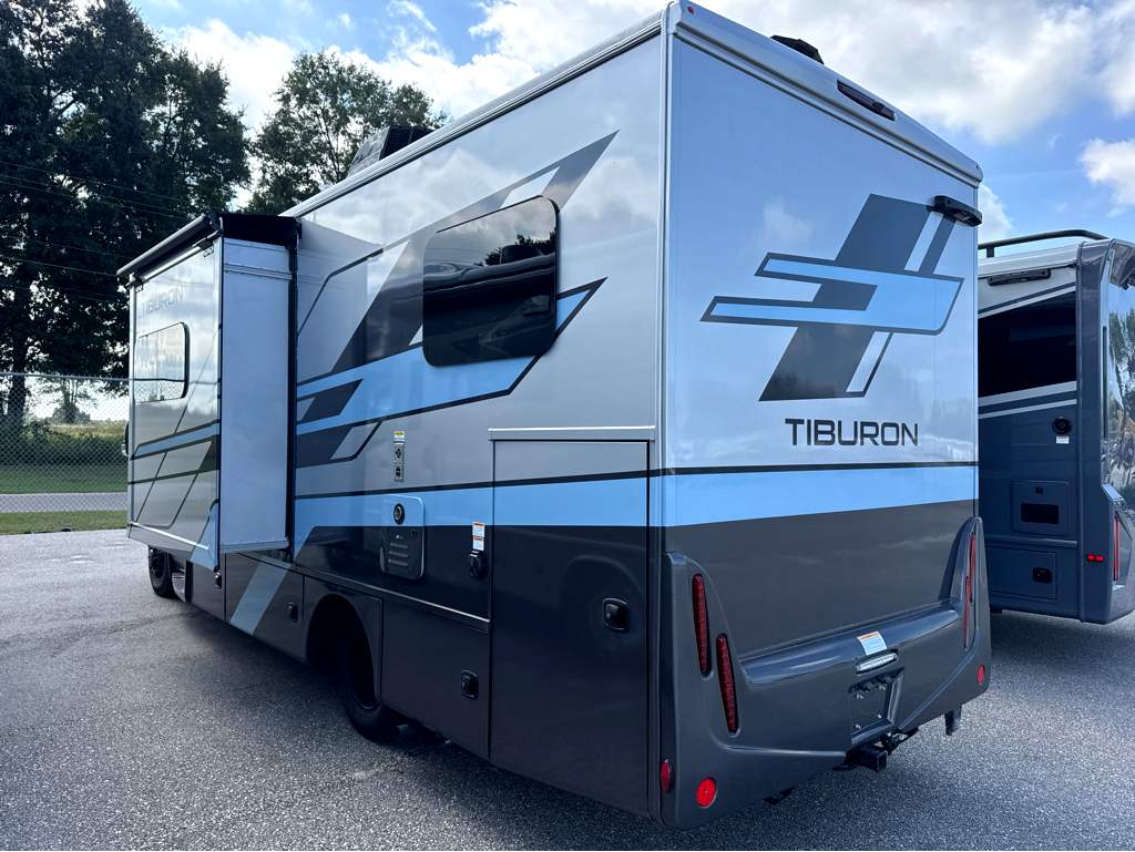 2027 THOR MOTOR COACH TIBURON 24XL - Image 4