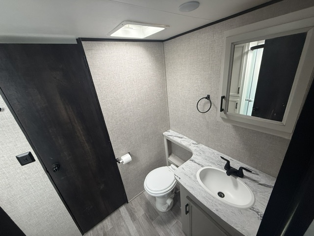 2022 JAYCO JAYFLIGHT 38BHDS - Image 14