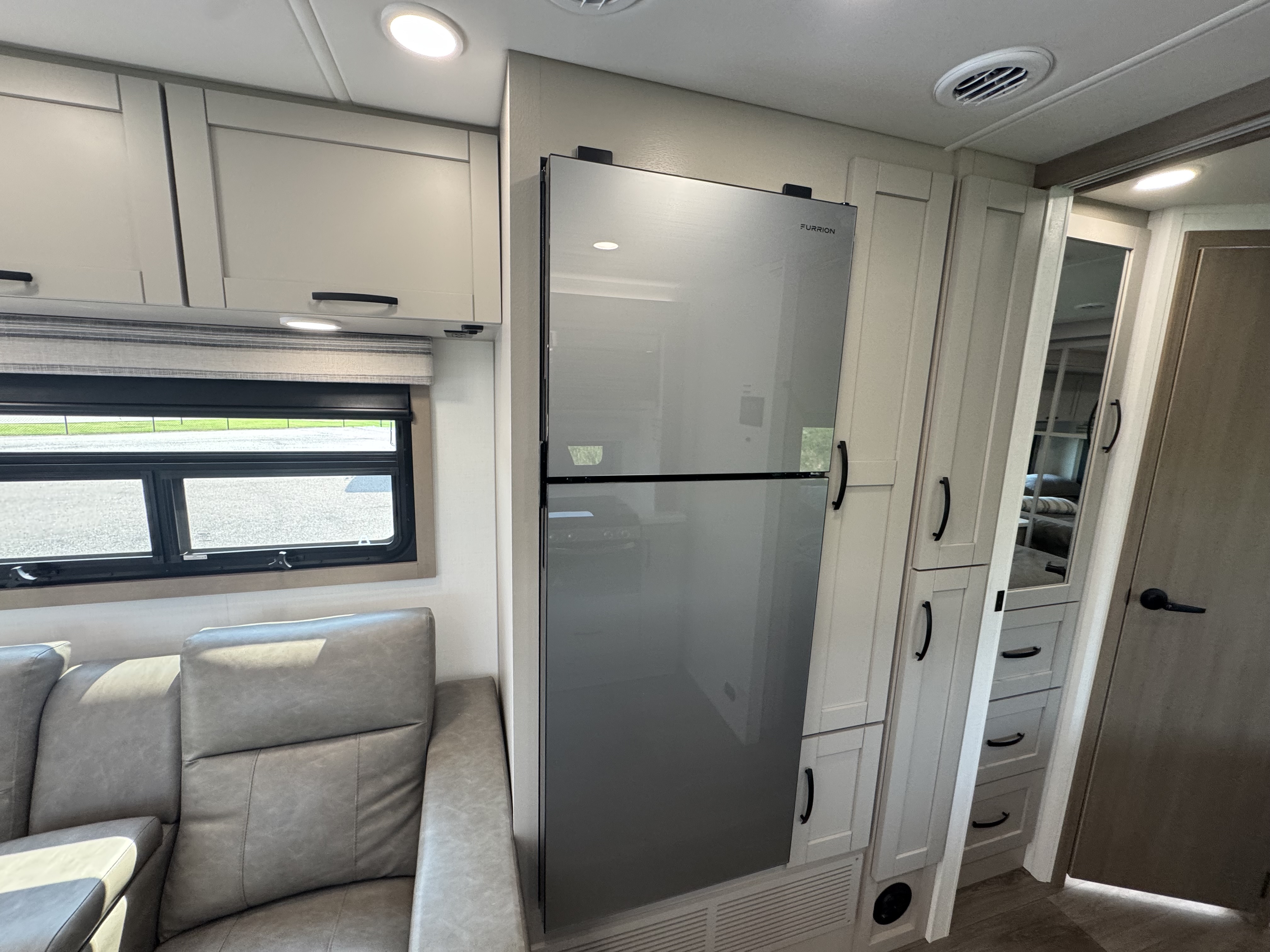 2027 JAYCO GREYHAWK XL 32U - Image 26