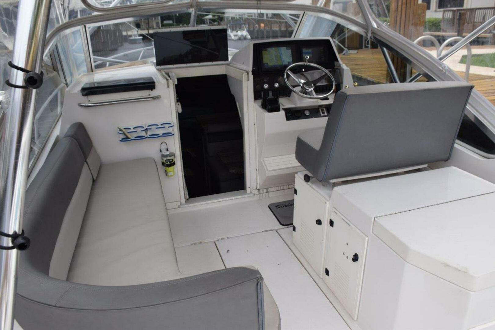 1995 Blackfin Combi 33 - Image 10