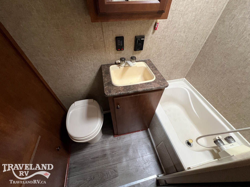 2015 KZ RV Spree Escape E200S - Image 17