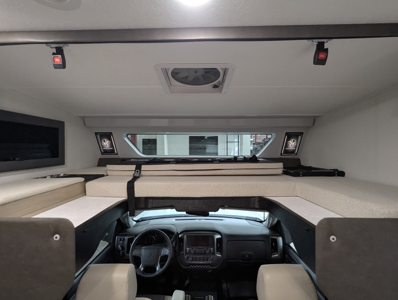 2026 Coachmen Entourage 340BH - Image 11
