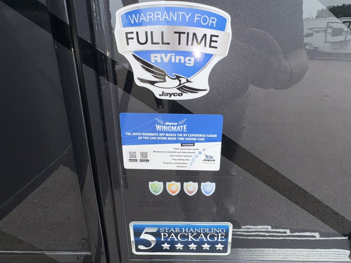2027 JAYCO PINNACLE 32RLTS - Image 20