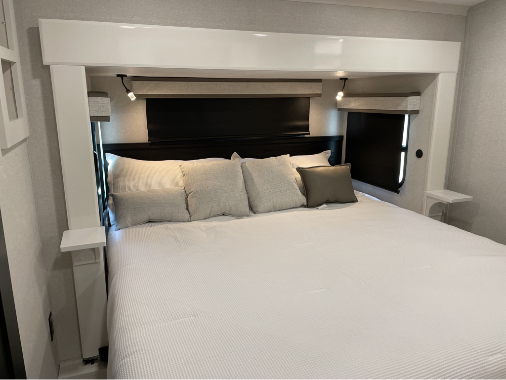 2026 Jayco Pinnacle 38FBRK - Image 21