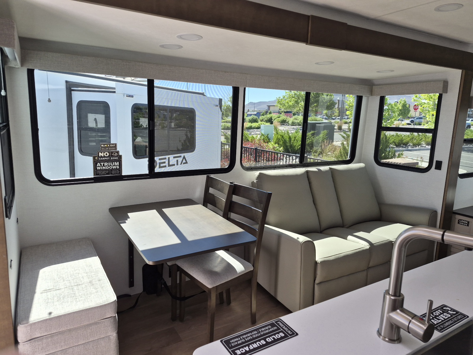 2027 Alliance RV Avenue 298RL - Image 5