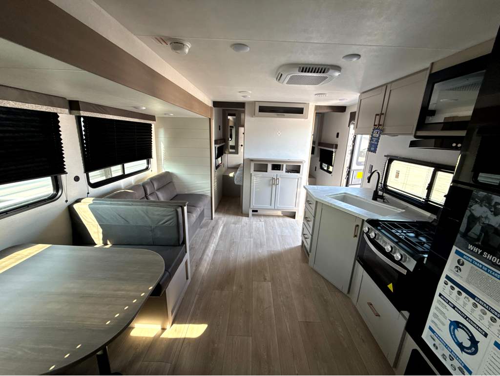 2027 Jayco Jay Flight SLX 261BHS - Image 16