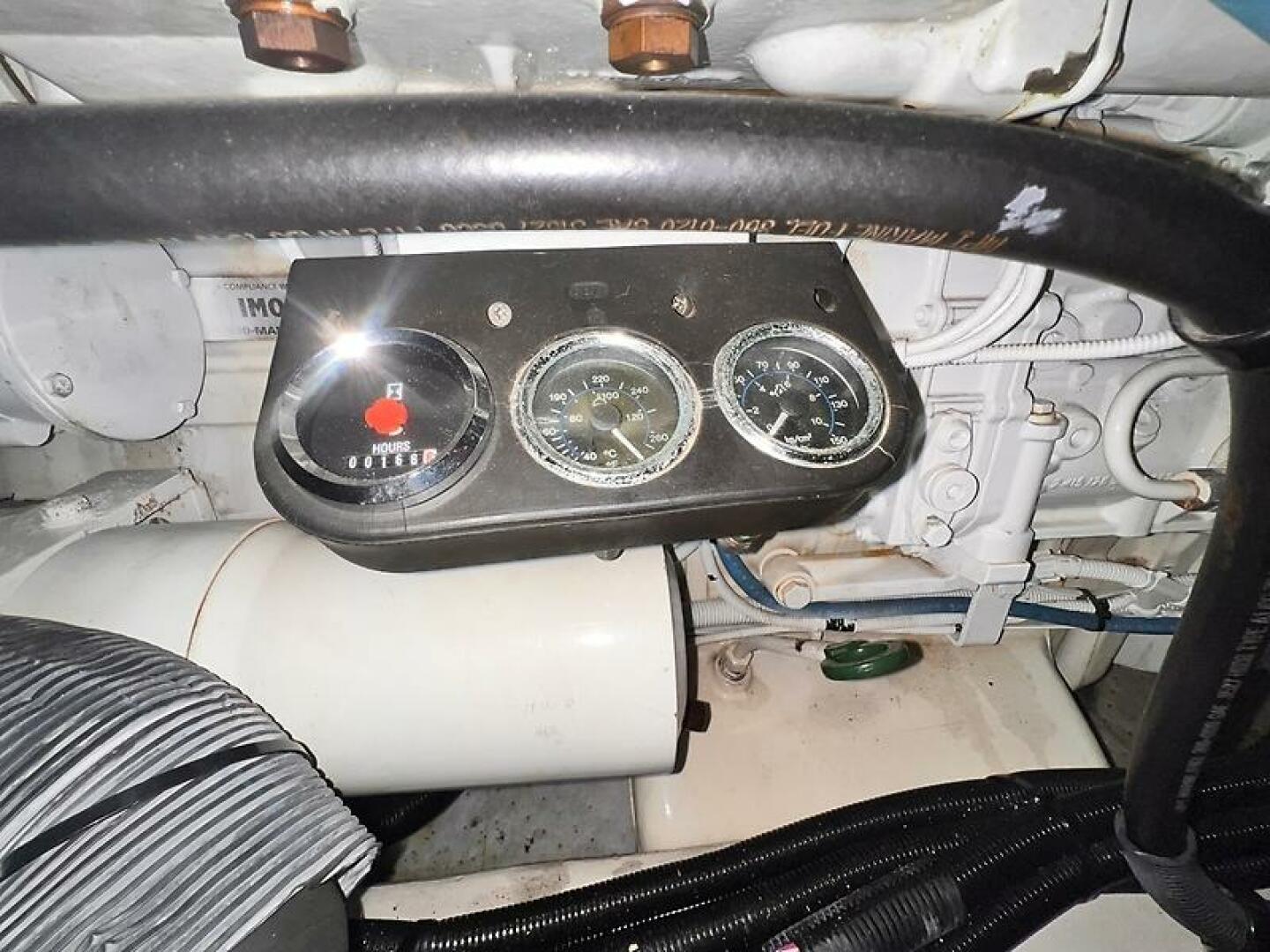 2003 Sea Ray 480 Sedan Bridge - Image 57