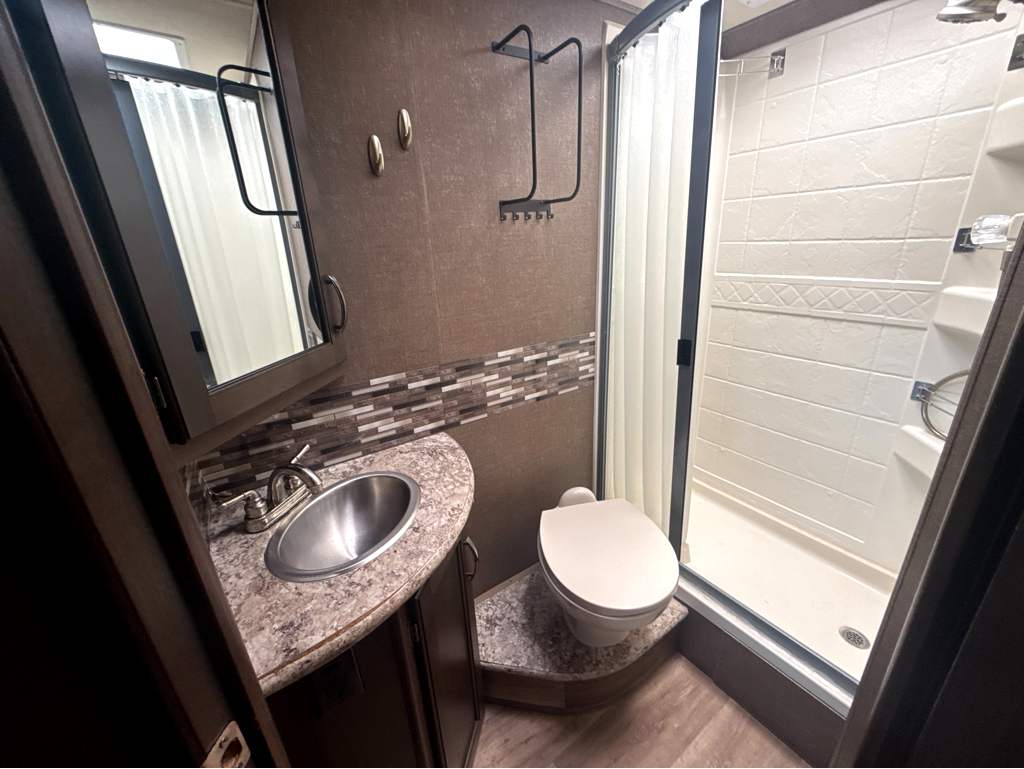 2019 Thor Motor Coach FREEDOM ELITE 24HE - Image 23