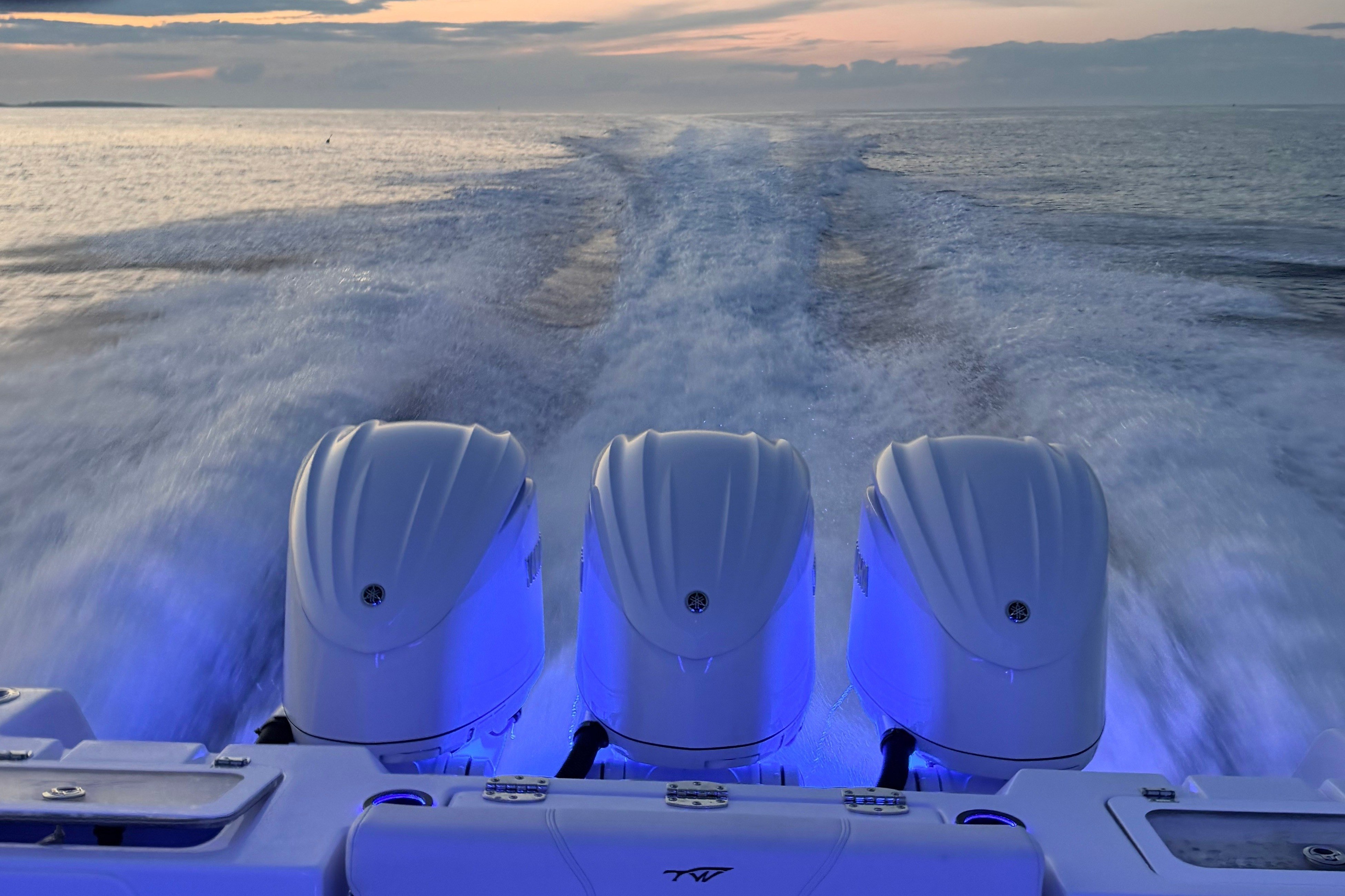 2027 Tidewater 330 CC Adventure - Image 12