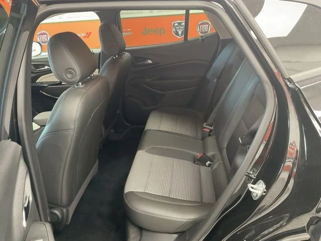 2025 Chevrolet Trax FWD 4dr LT - Image 20