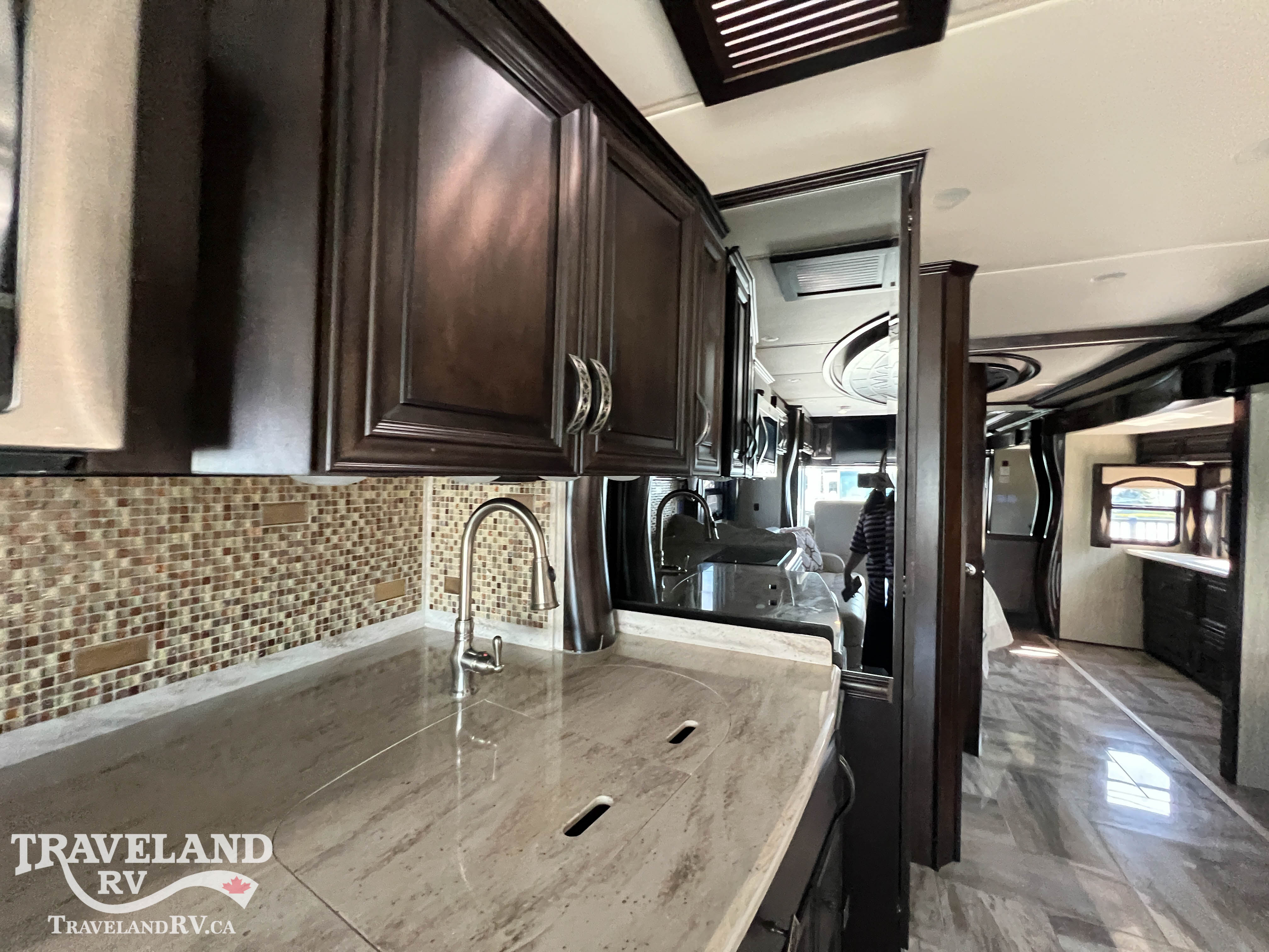 2016 NEWMAR LONDON AIRE LADP 4503 - Image 2