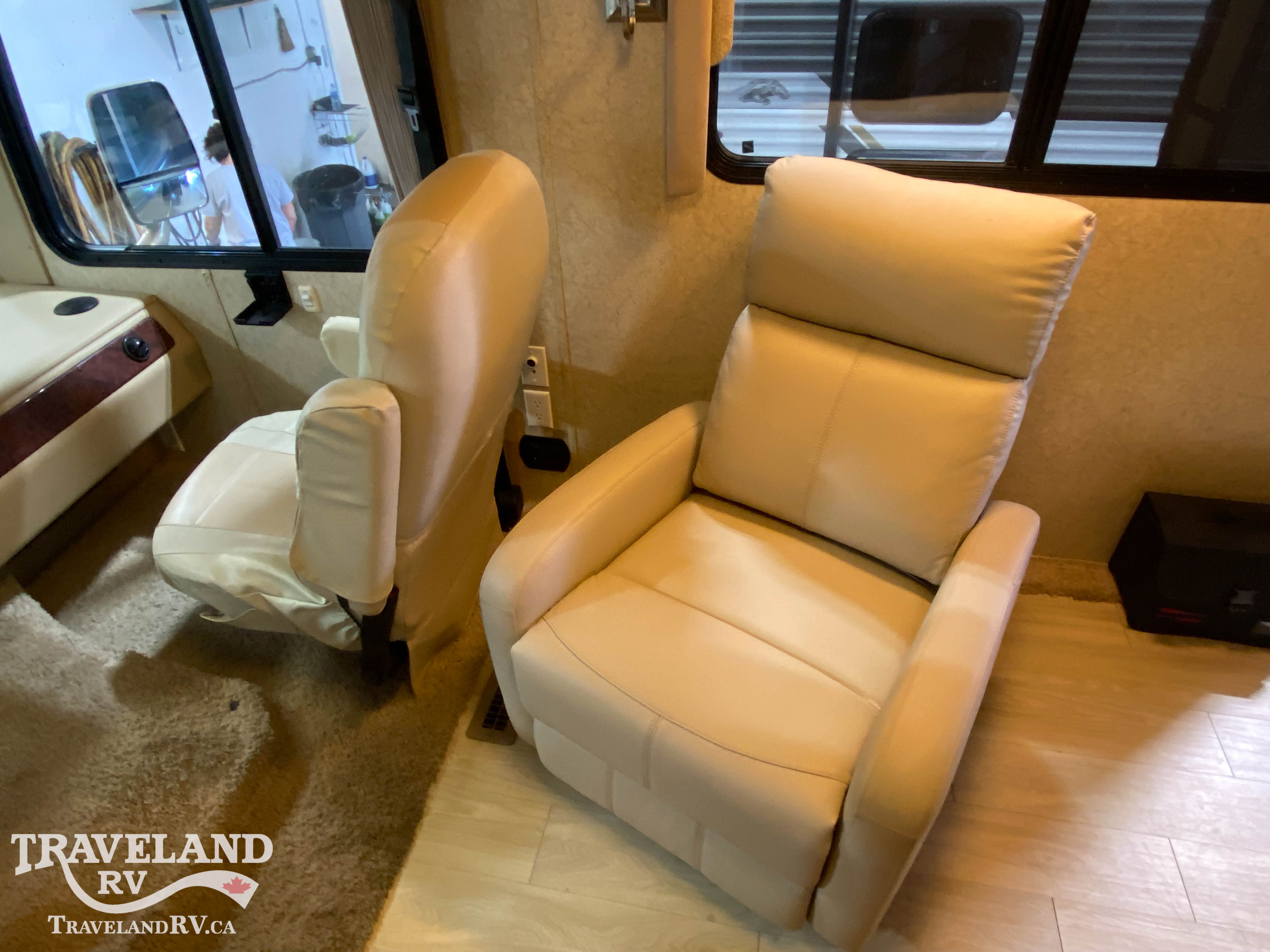 2011 NEWMAR BAYSTAR 3302 - Image 10