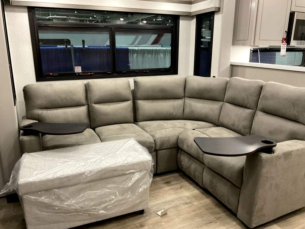 2026 JAYCO NORTH POINT 395 DSDB - Image 15