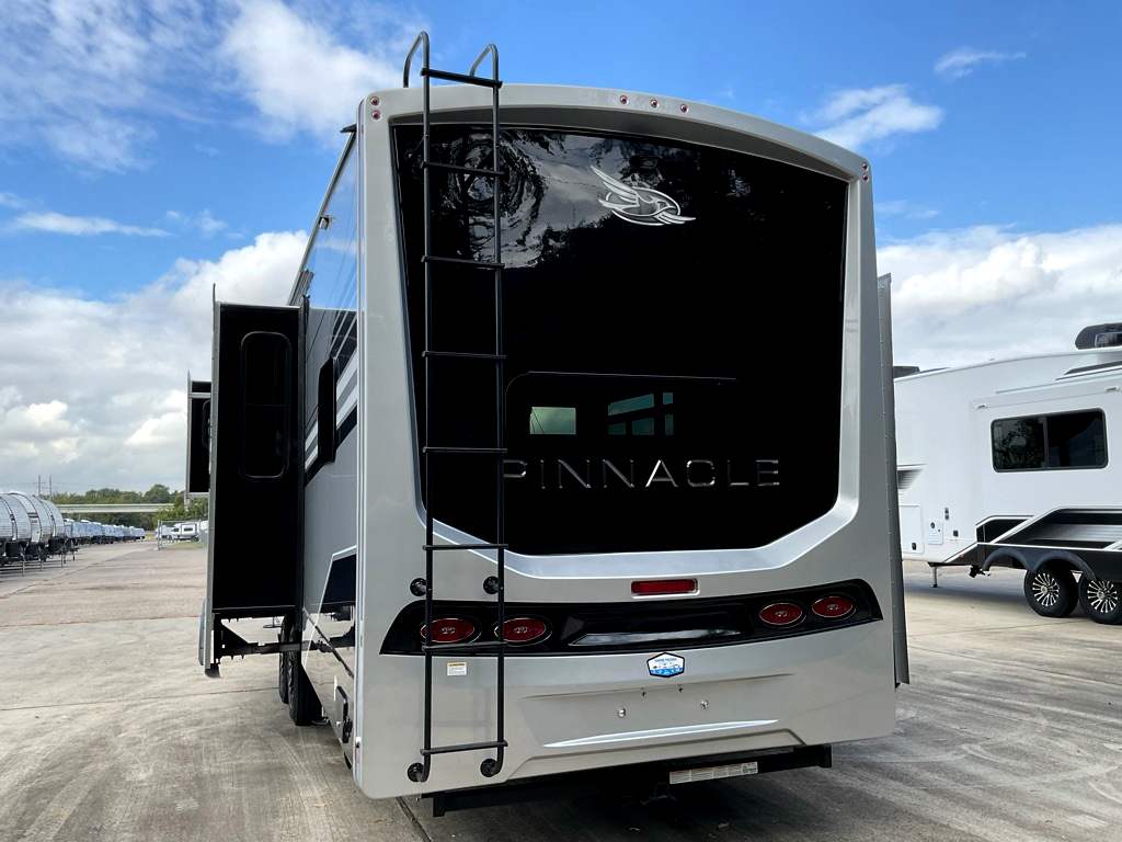 2026 JAYCO PINNACLE 38 FBRK - Image 36
