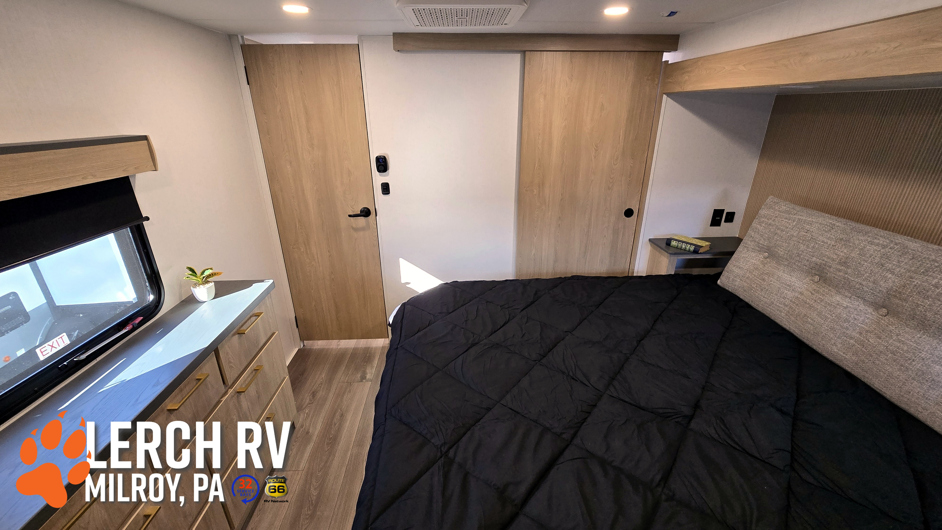 2026 KZ RV Ridgeway 35BH - Image 39