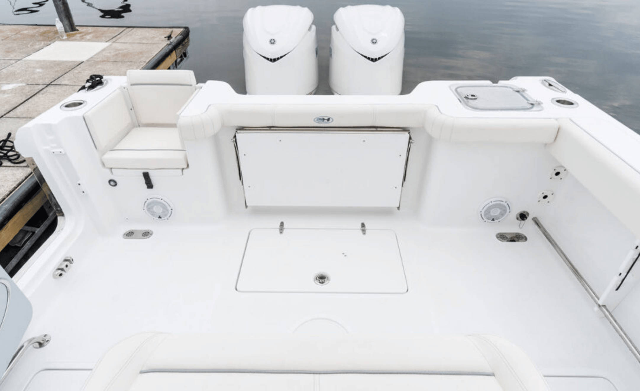 2027 Sea Hunt Gamefish 30FS - Image 4