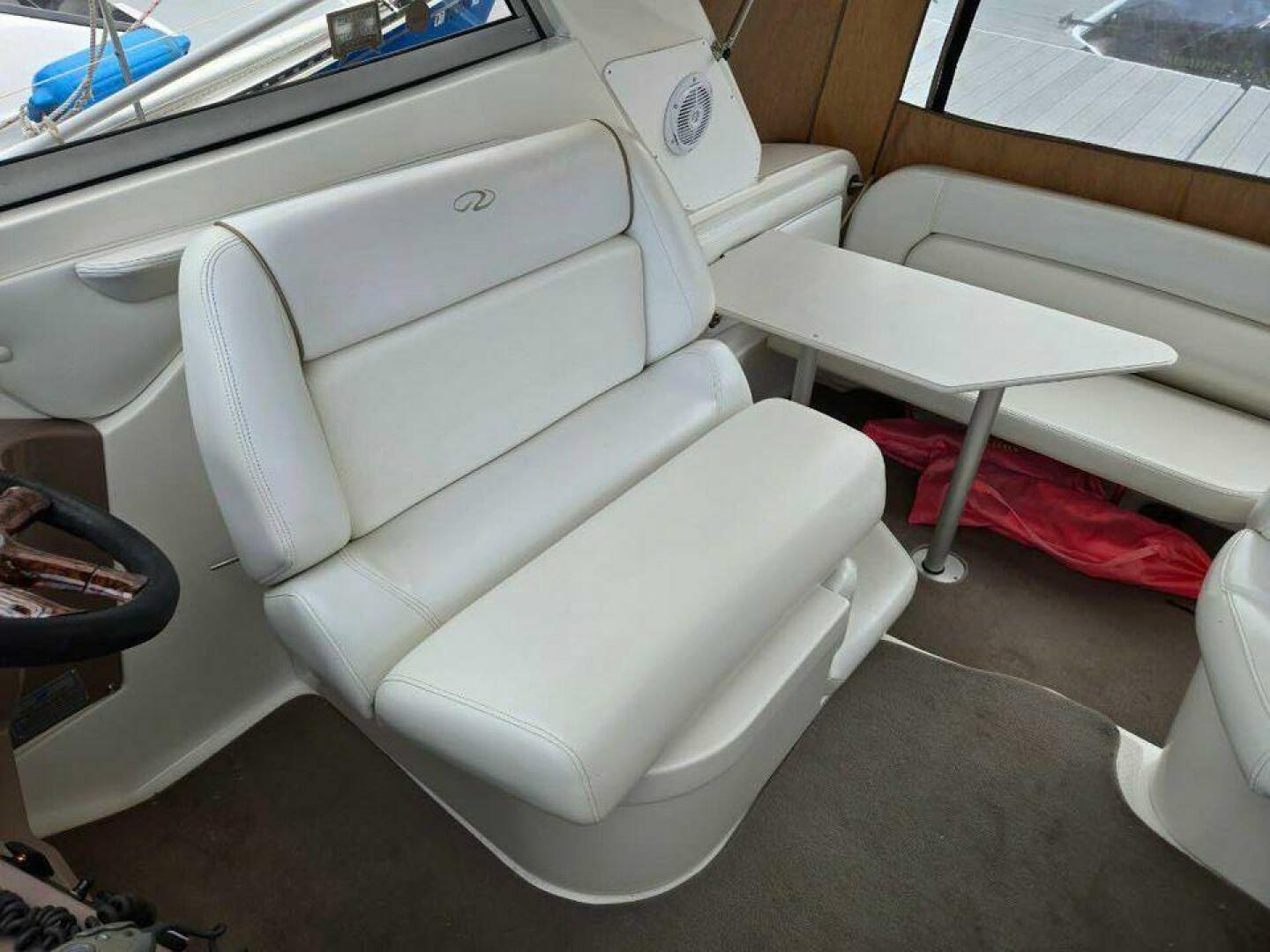 2003 Regal 2860 Commodore - Image 3
