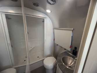 2026 AIRSTREAM FLYING CLOUD 30FBBT - Image 16