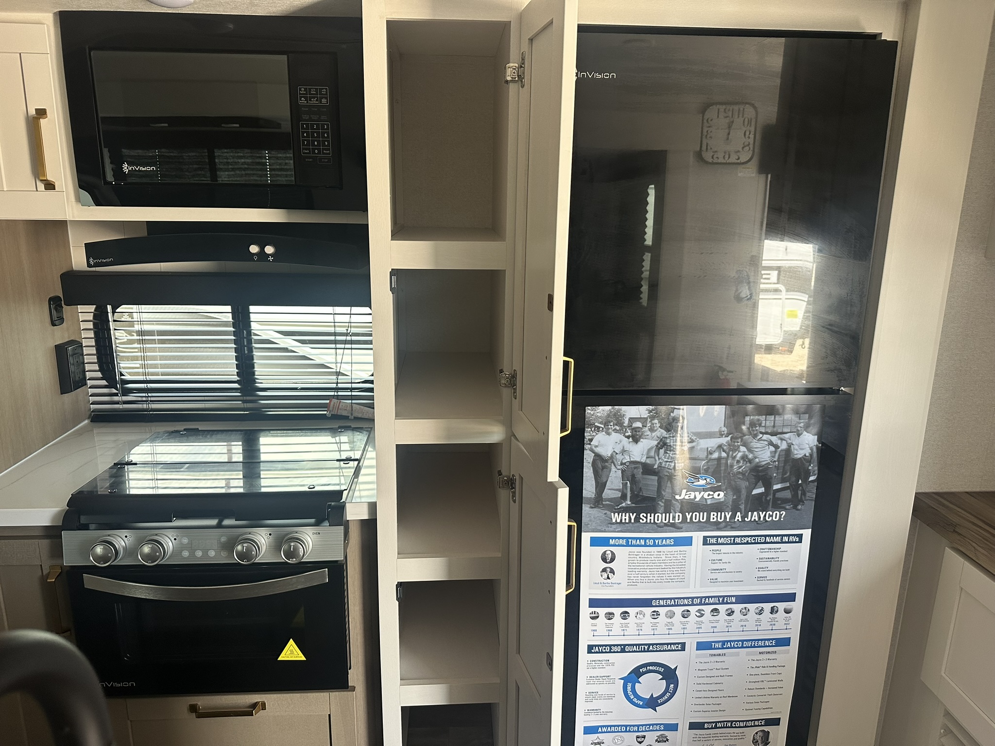 2027 JAYCO EAGLE 312BHOK - Image 18