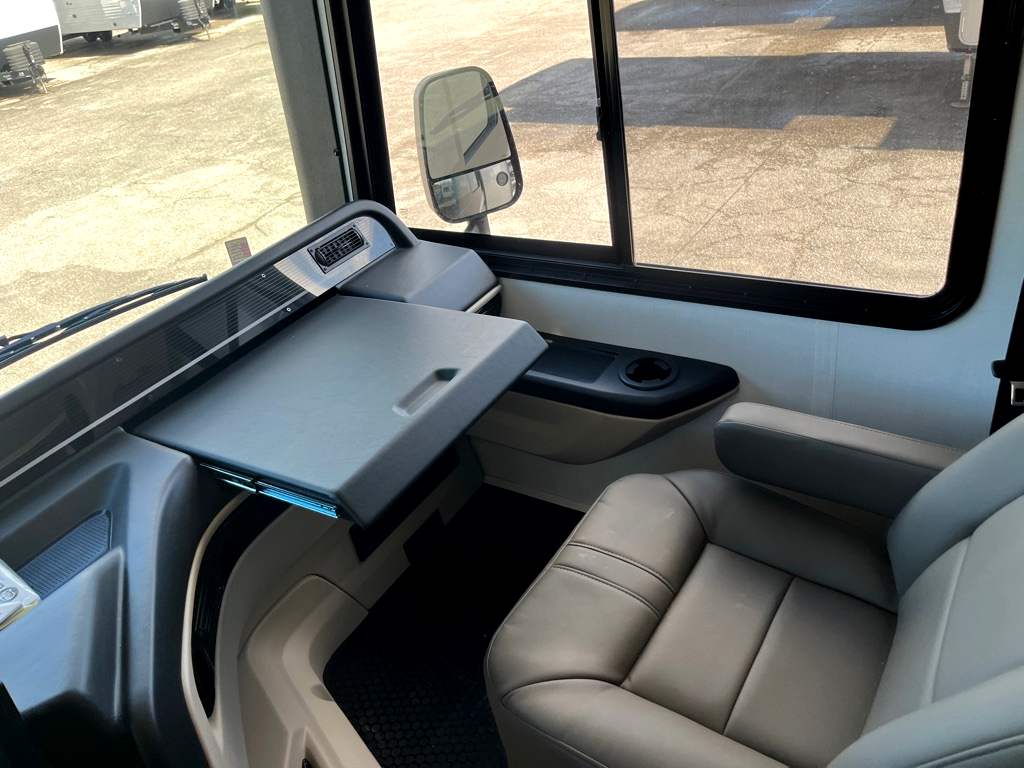 2026 JAYCO PRECEPT 31UL - Image 8