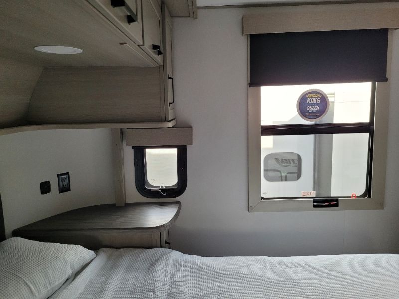 2025 Grand Design Momentum M-Class 344M - Image 23