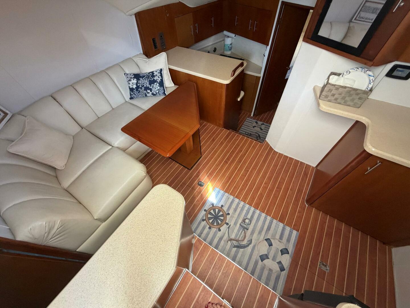 2001 Ocean Yachts 40 Express Bridge - Image 10
