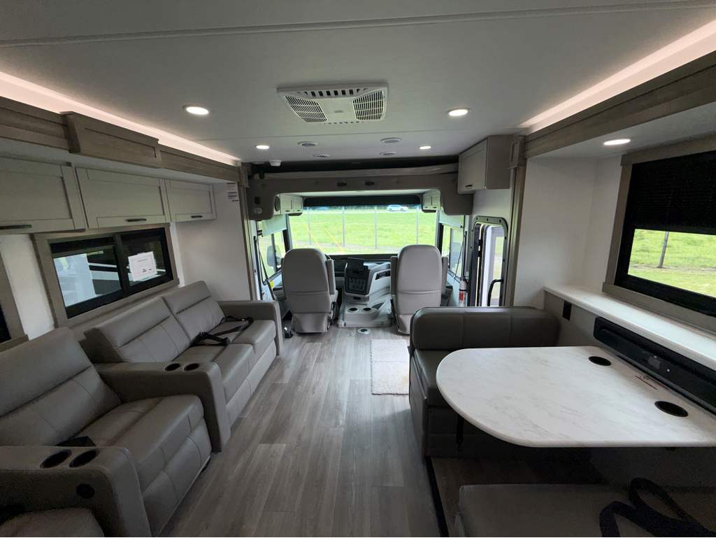 2027 JAYCO PRECEPT 36C - Image 14