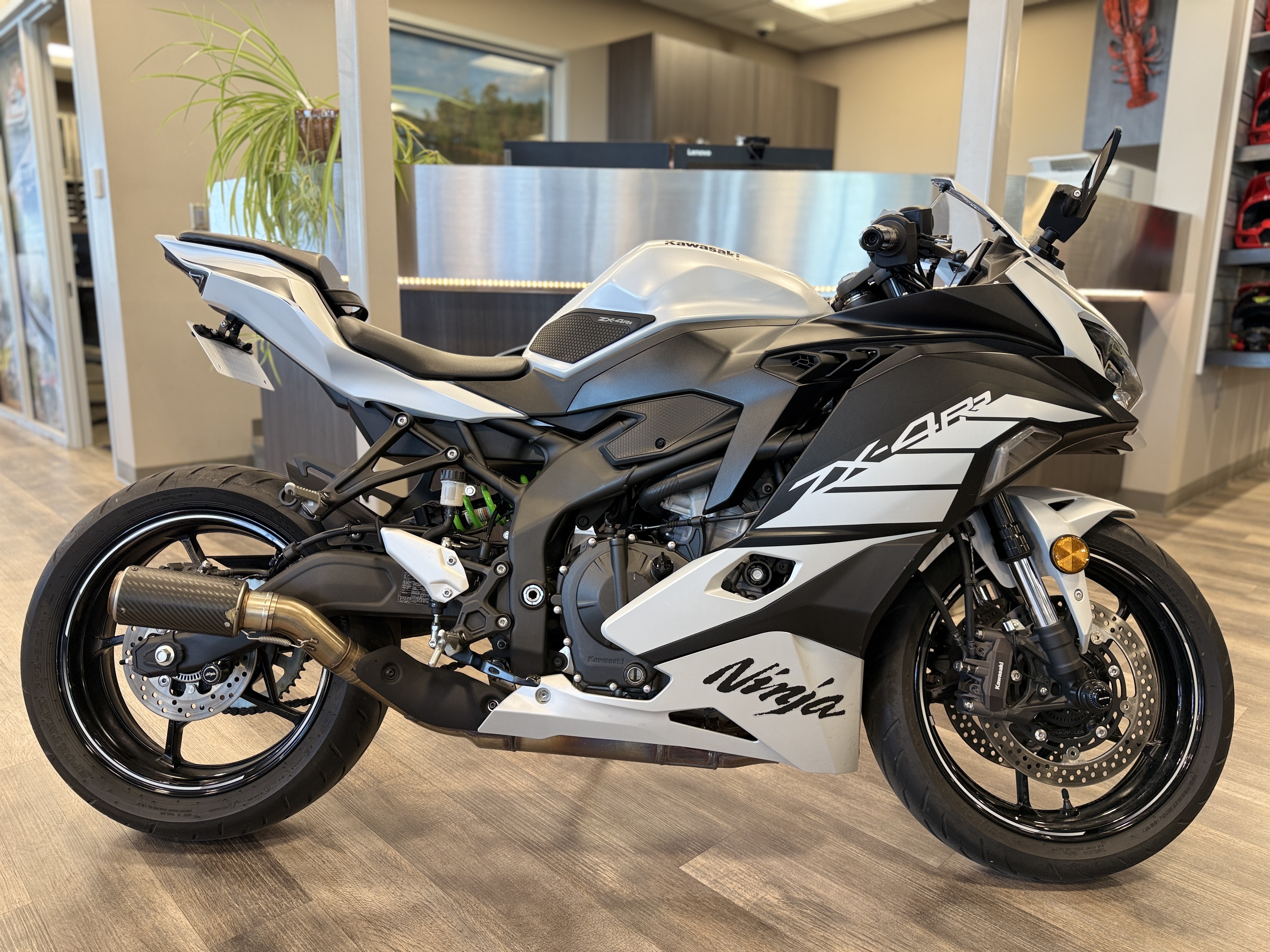 2025 Kawasaki NINJA® ZX™-4RR ABS - Image 1