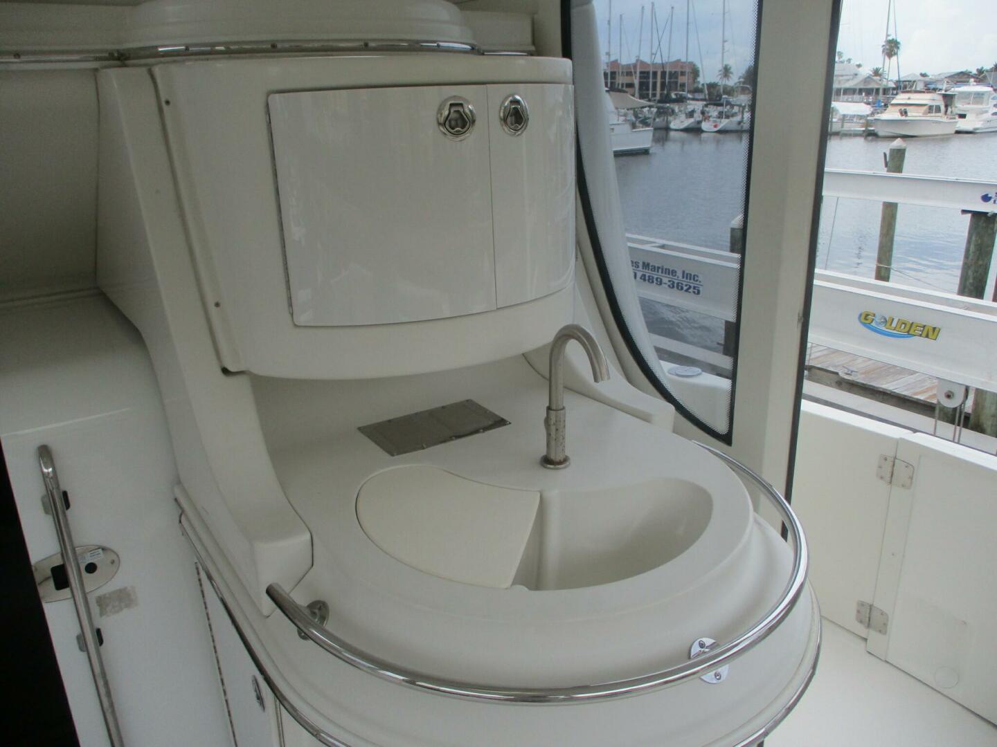 2006 Carver - Image 26