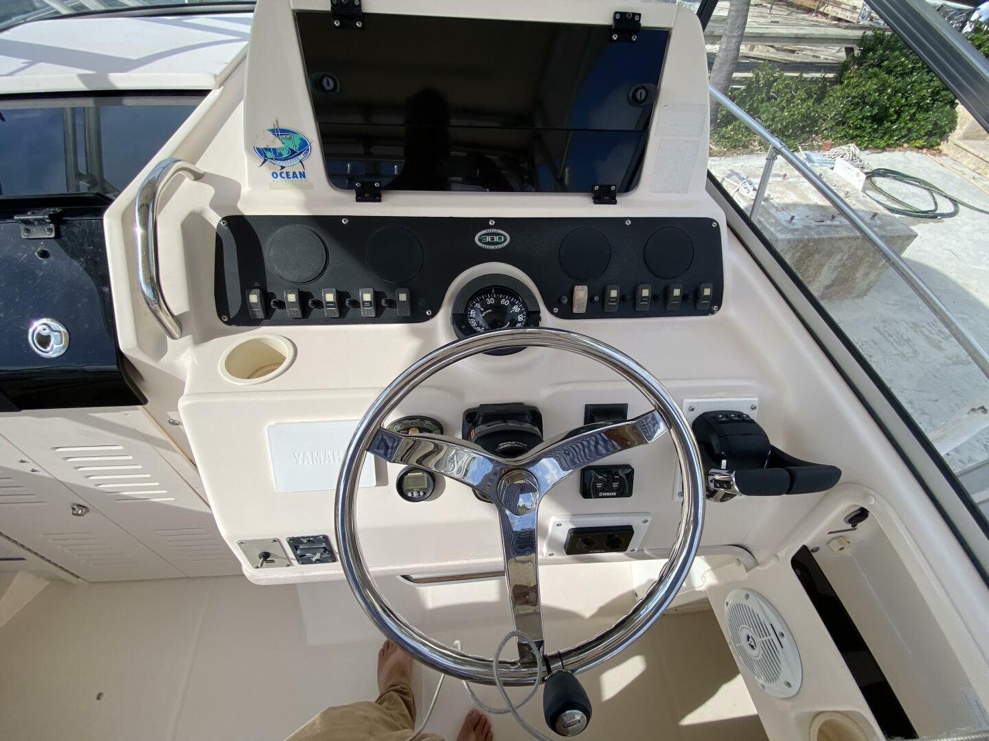 2005 Grady-White Marlin 300 - Image 5