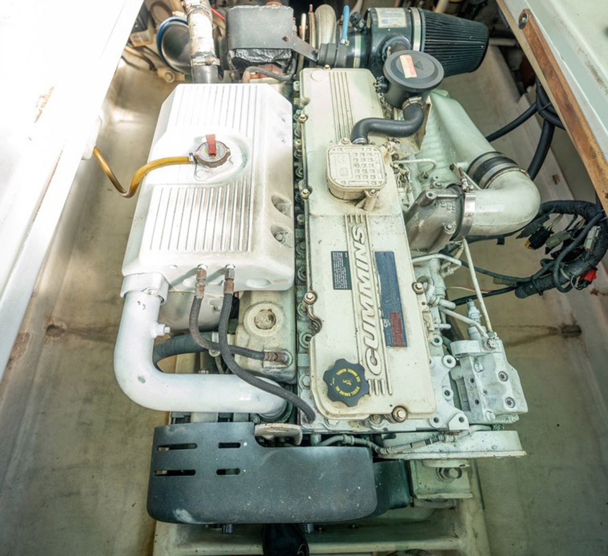 2005 Custom Michael Fitz 34' Pilothouse - Image 20