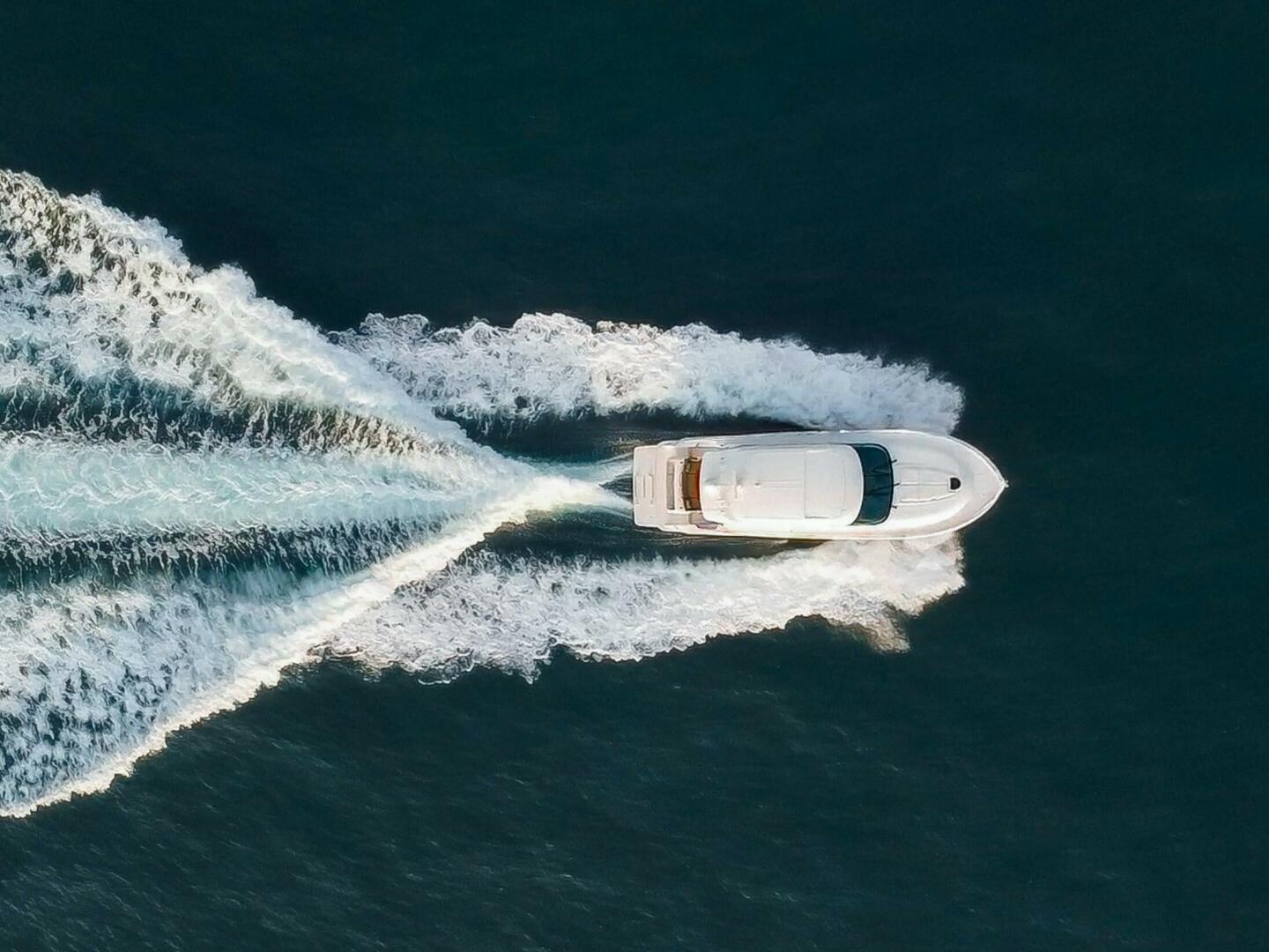 2017 Tiara Yachts C53 Coupe - Image 7