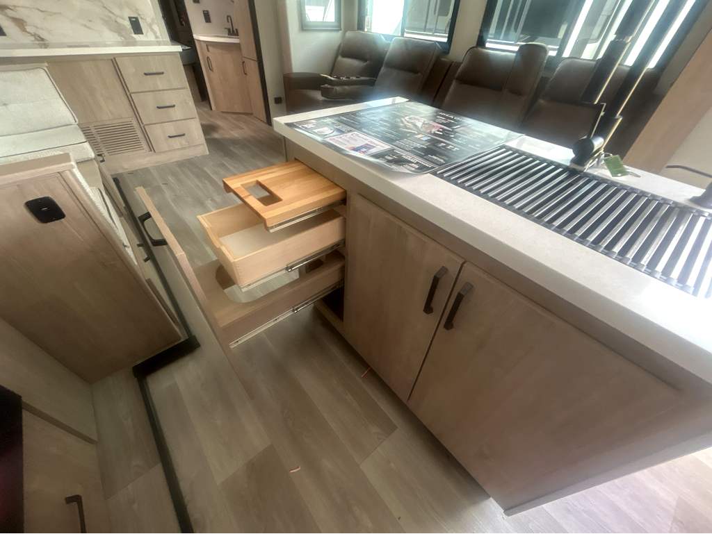 2026 GRAND DESIGN IMAGINE 3210BH - Image 23