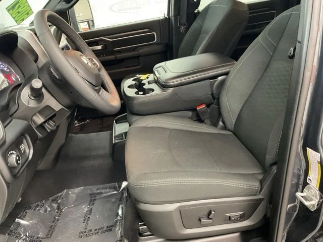 2026 Ram 2500 Big Horn 4x4 Crew Cab 6'4" Box - Image 14