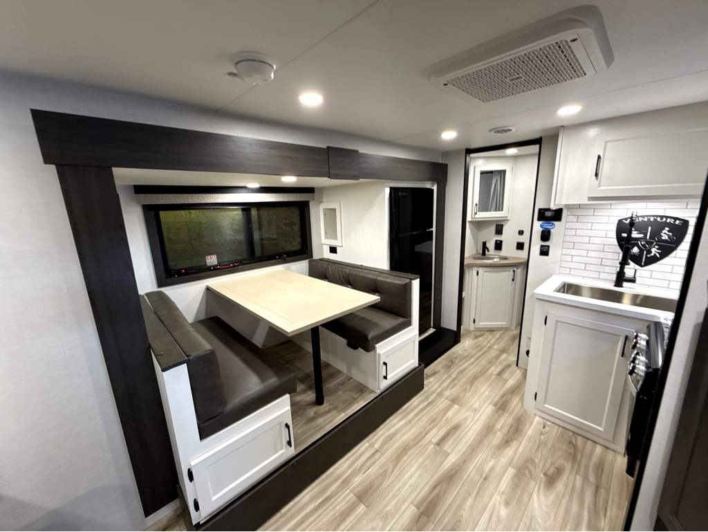 2027 VENTURE RV SPORTTREK STINGER 232VRL - Image 8