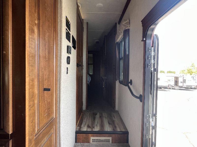 2019 Heartland Bighorn BH 3160 ELITE - Image 14