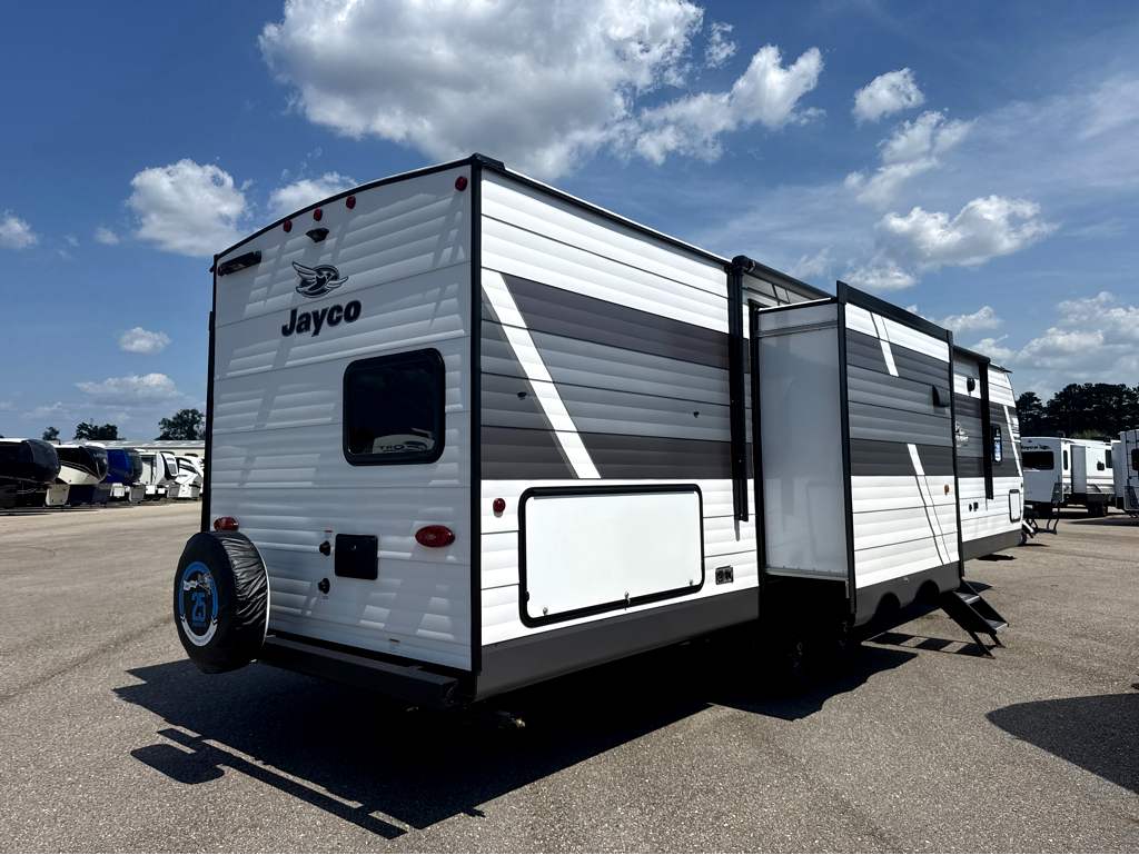 2027 JAYCO JAY FLIGHT 333BTS - Image 4