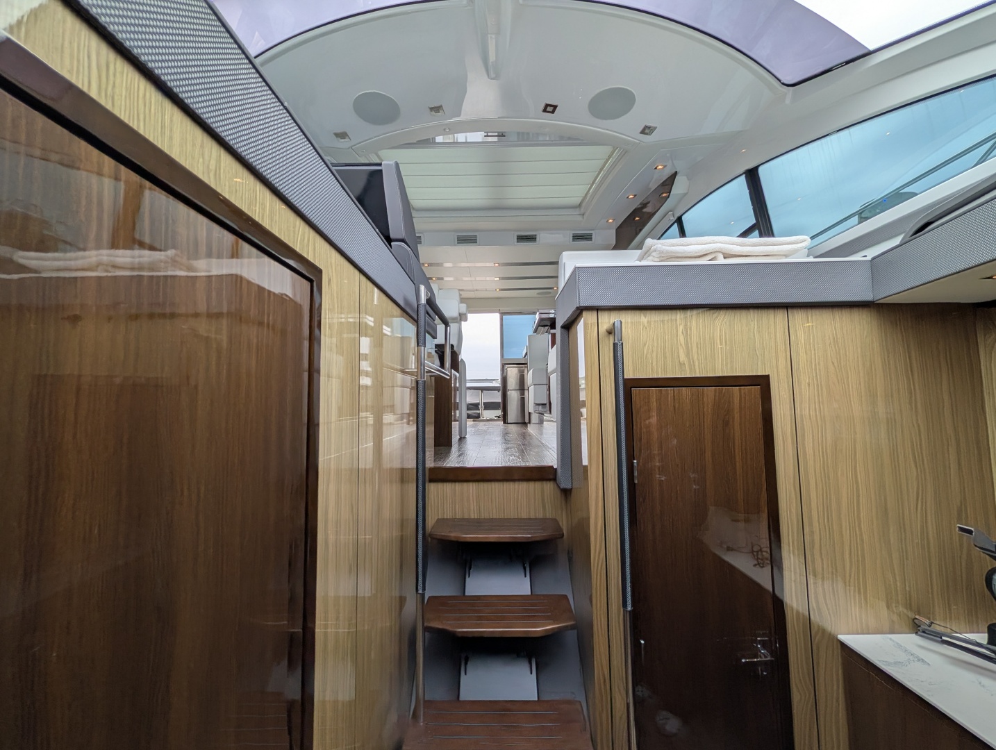 2022 Cruisers Yachts 54 Cantius - Image 52