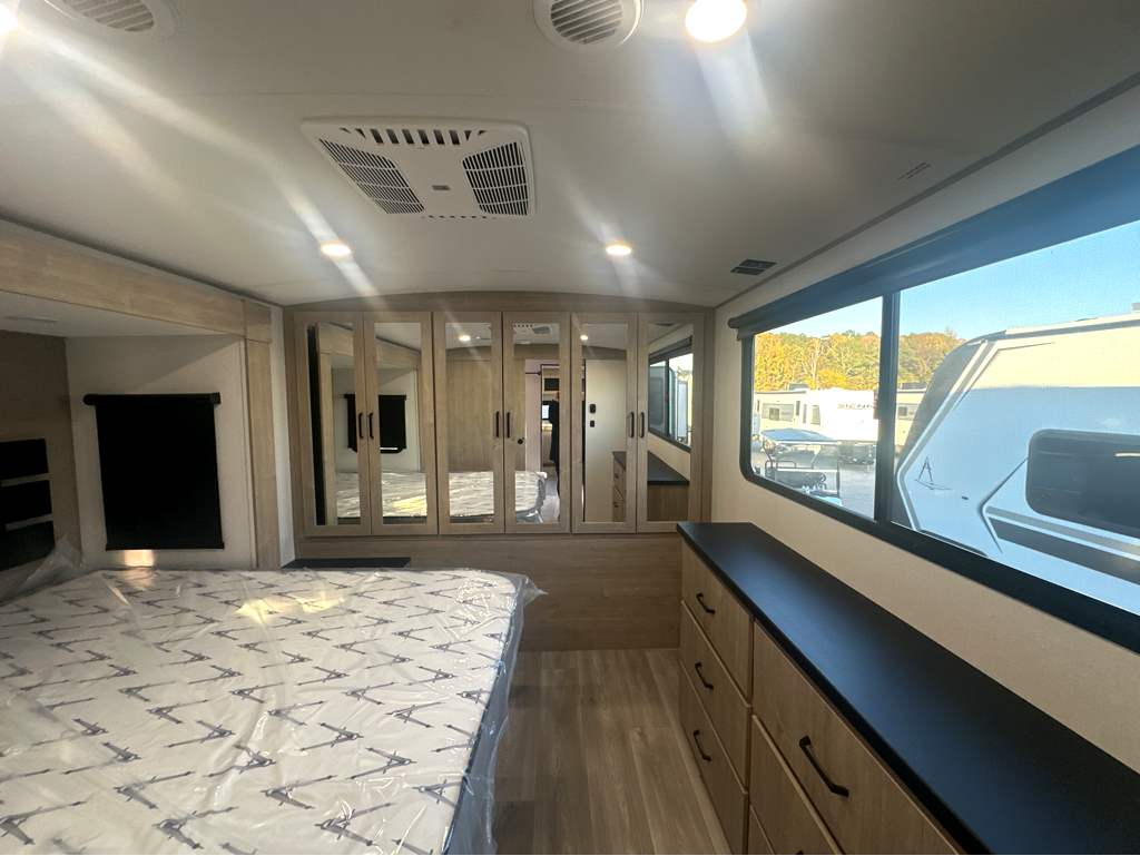 2026 GRAND DESIGN IMAGINE 2700BS - Image 29