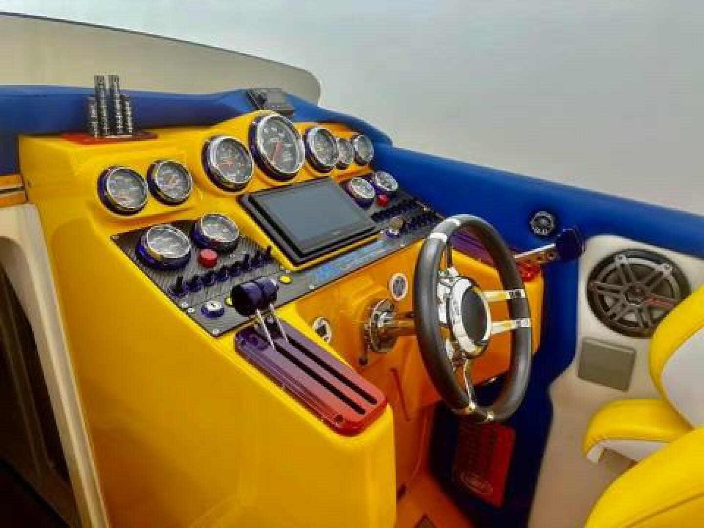 2005 Cigarette 39 Top Gun UNLIMITED - Image 19